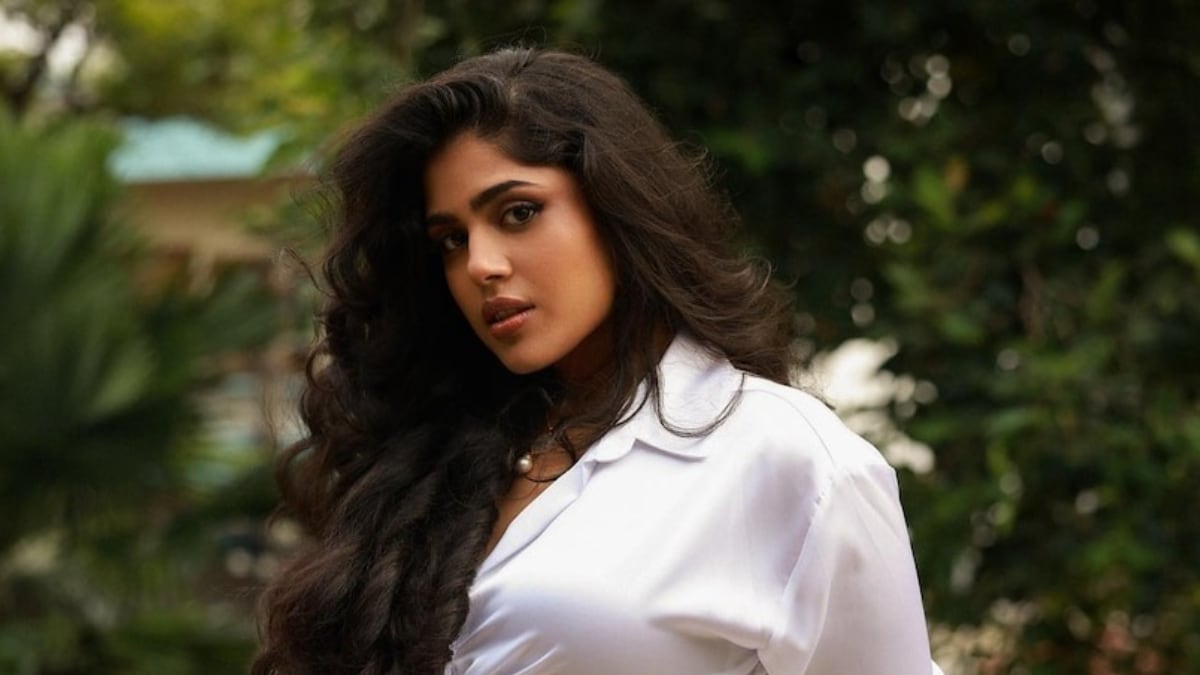 Faria Abdullah’s Mid-Week No-Filter Look Will Make You Feel Warm And Sunny – News18