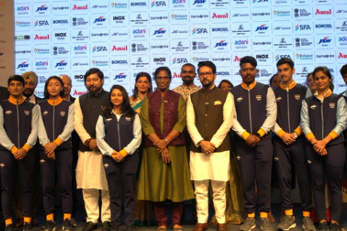 New playing kits for Indian Men's and Women's hockey teams unveiled