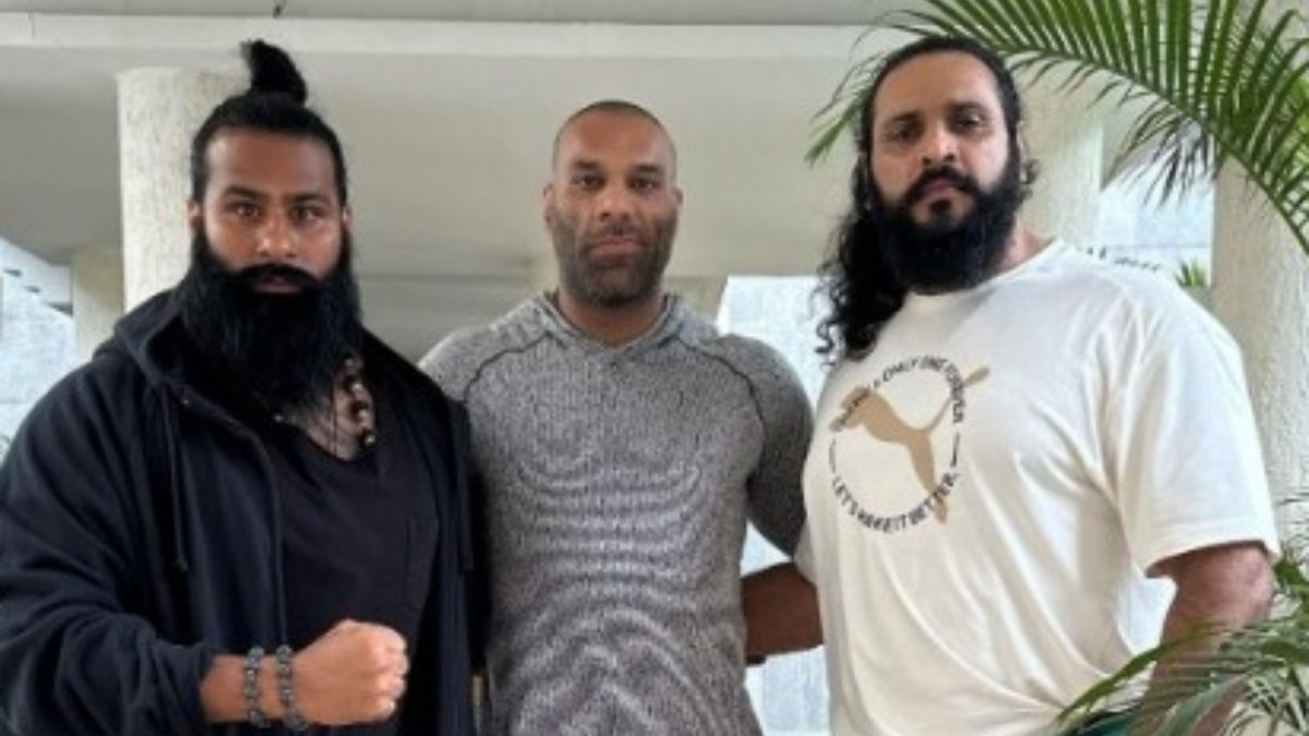 Jinder Mahal And Indus Sher Announce Their Arrival In India For Upcoming WWE Superstar Spectacle