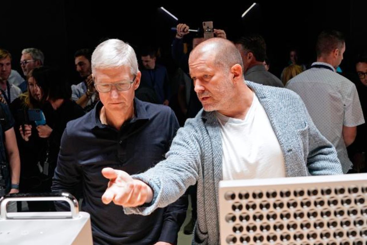 Former Apple Design Chief Jony Ive In Talks With OpenAI CEO To Create AI-Powered Device: Report