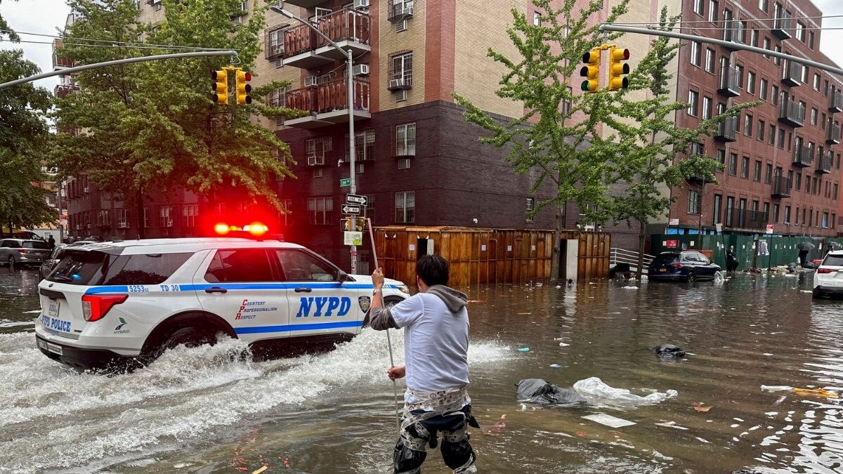 Rains Submerge New York City: Floods Halt Subways, Traffic Diverted; No Casualties Reported - Vimarsana News