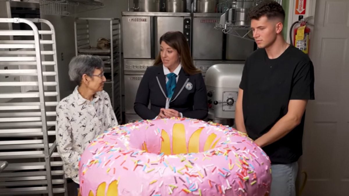 Giant Doughnut Bags Set Guinness World Record. Can You Guess Its Weight?