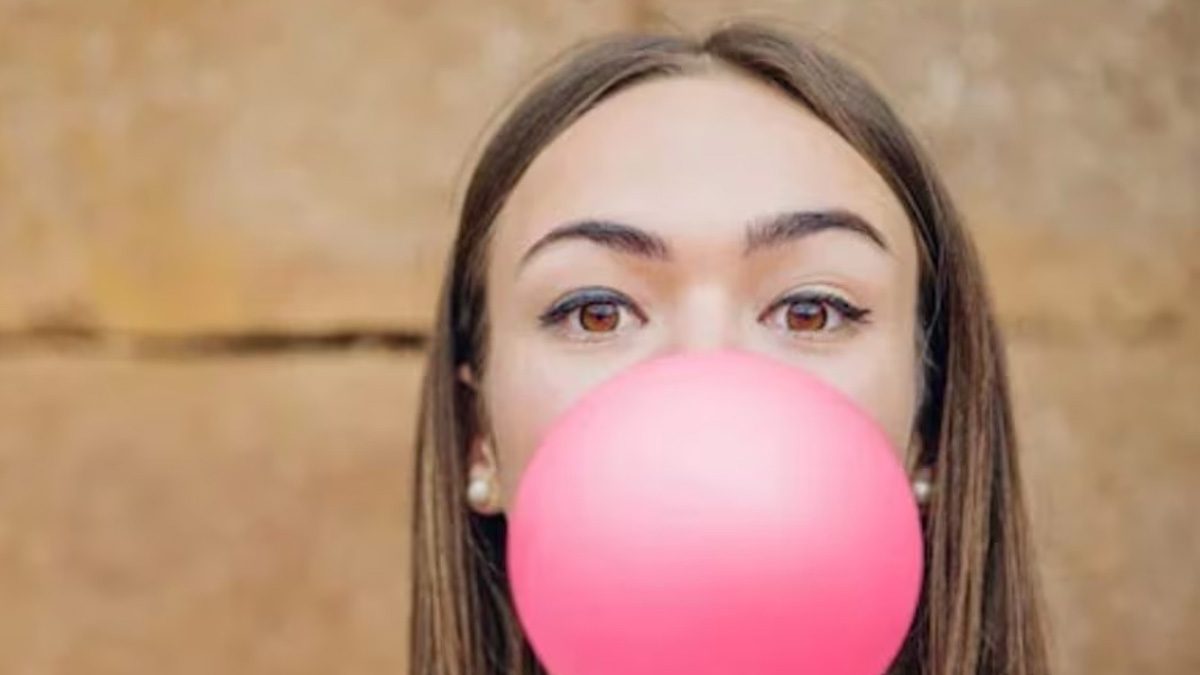 Love Chewing Bubble Gum? You Must Watch How It Is Made - Vimarsana News