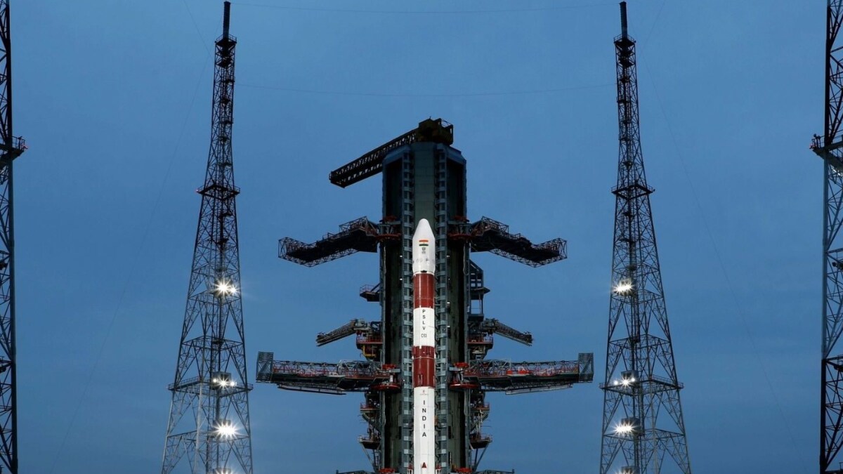 India's PSLV-XL Rocket Has Close Links With Moon, Mars and the Sun - Vimarsana News