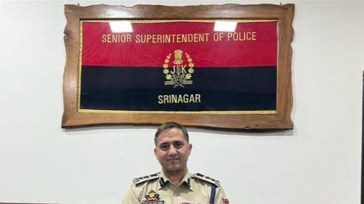 Centre Transfers Srinagar SSP Rakesh Balwal to Manipur | India News ...