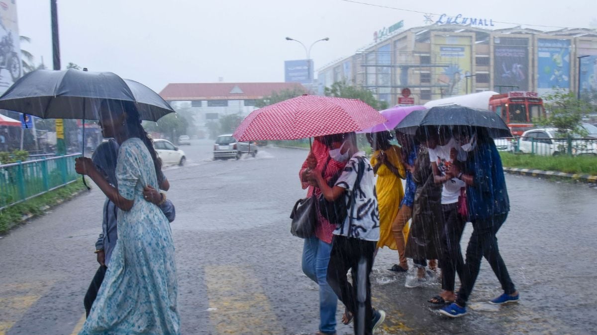 Weather Updates: IMD Issues Red Alert in Gujarat, Predicts 'Intense Rainfall' in MP - Vimarsana News