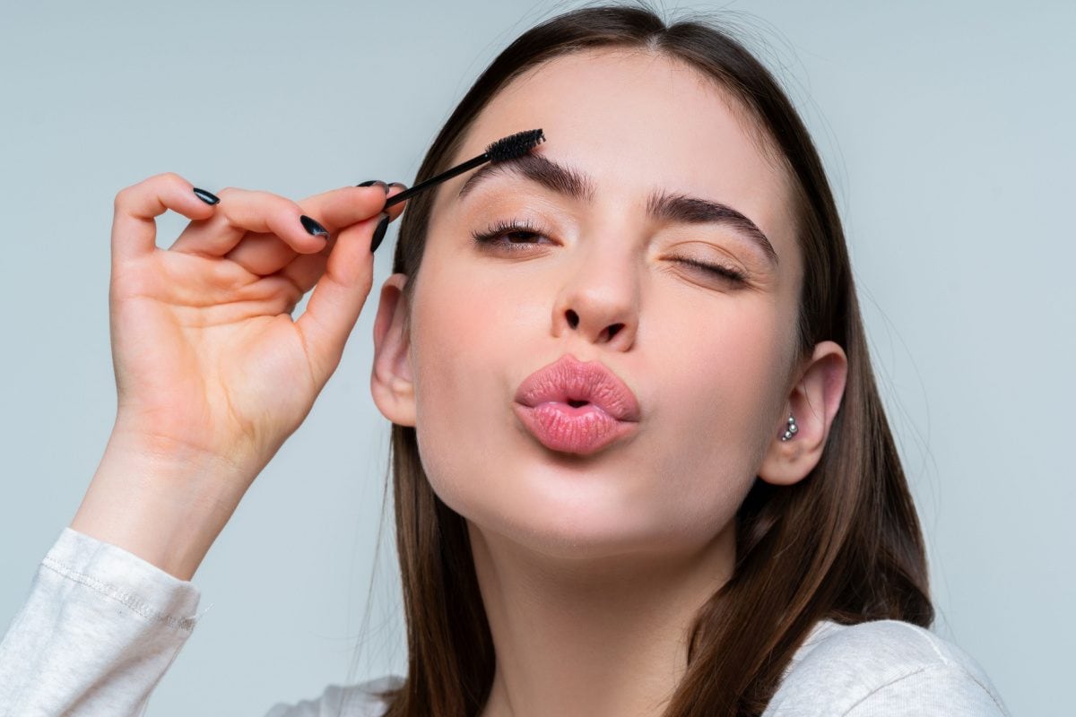 Perfect Eyebrows: Tools To Get A Celebrity-Like Look At Home