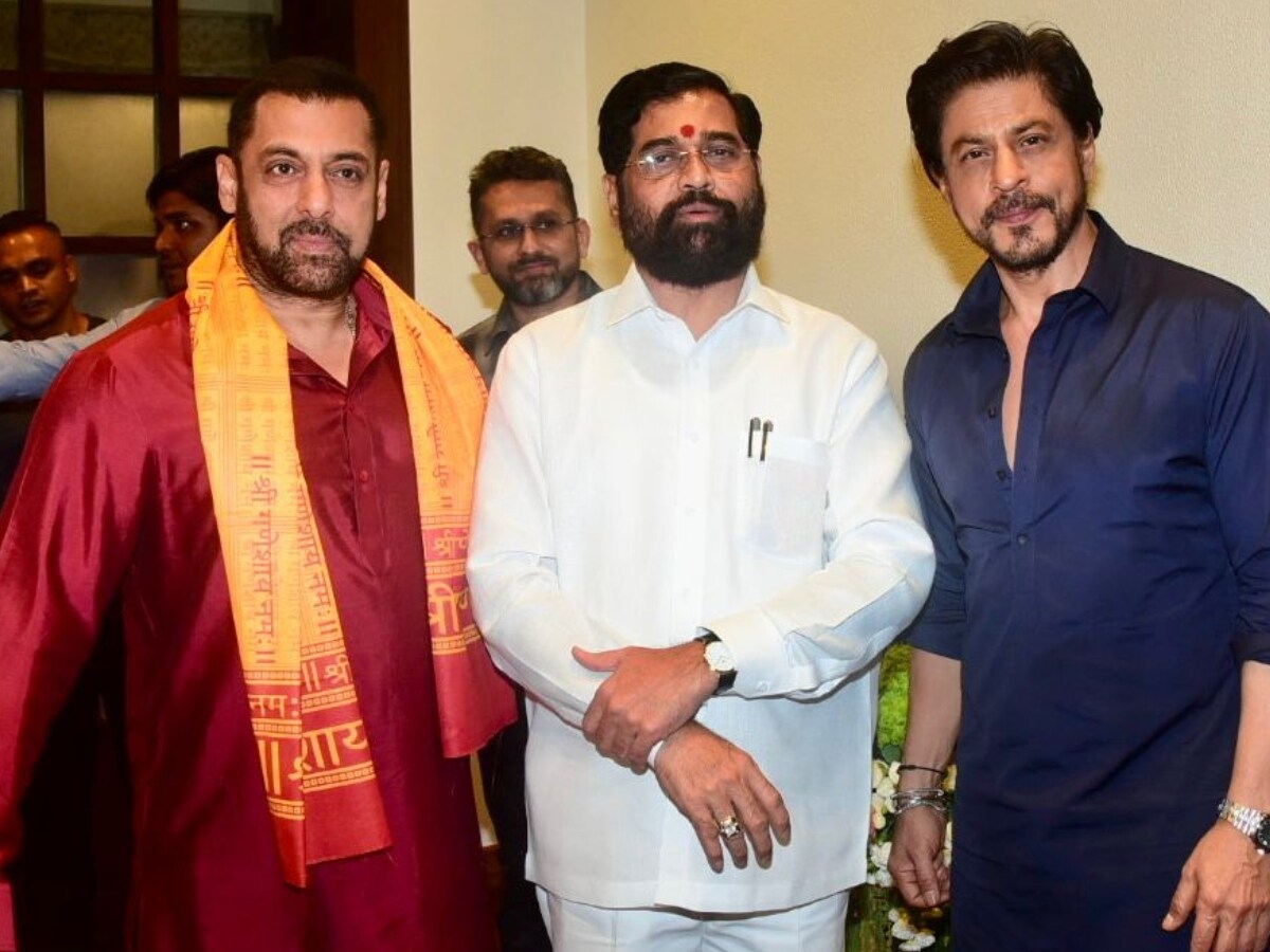 Shah Rukh Khan & Salman Khan pose post promoting Dilwale on Bigg Boss at  Mehboob studio | Shah Rukh Khan, Salman Khan Images - Bollywood Hungama
