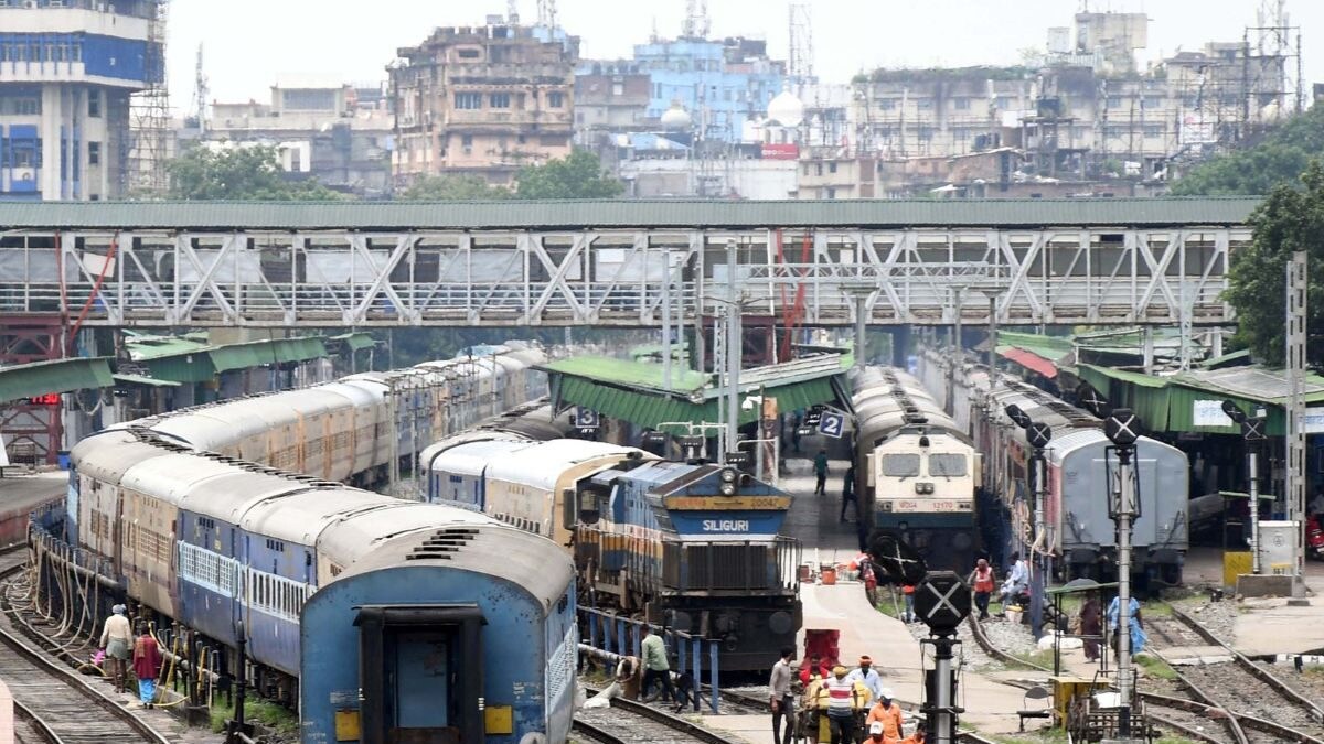 Numberspeak | 92% Broad Gauge Routes Electrified, Here's How Railways is Pushing to Cover the Rest - Vimarsana News