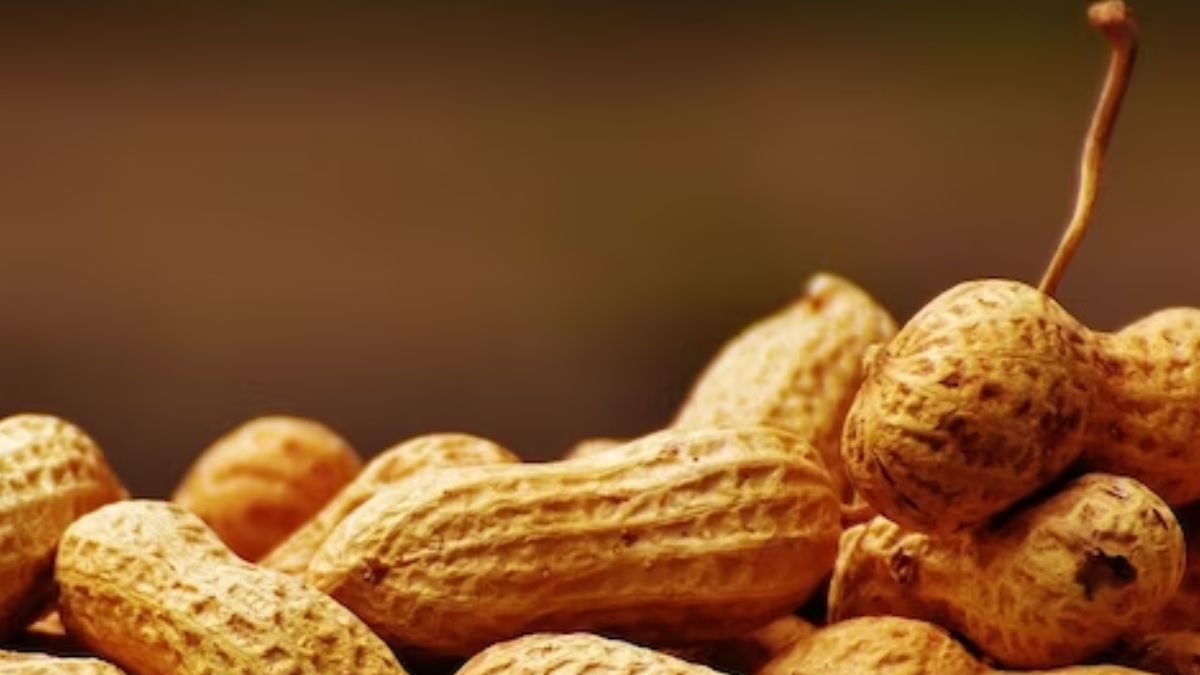 All You Need To Know About Anaphylaxis, The Life-Threatening Nut