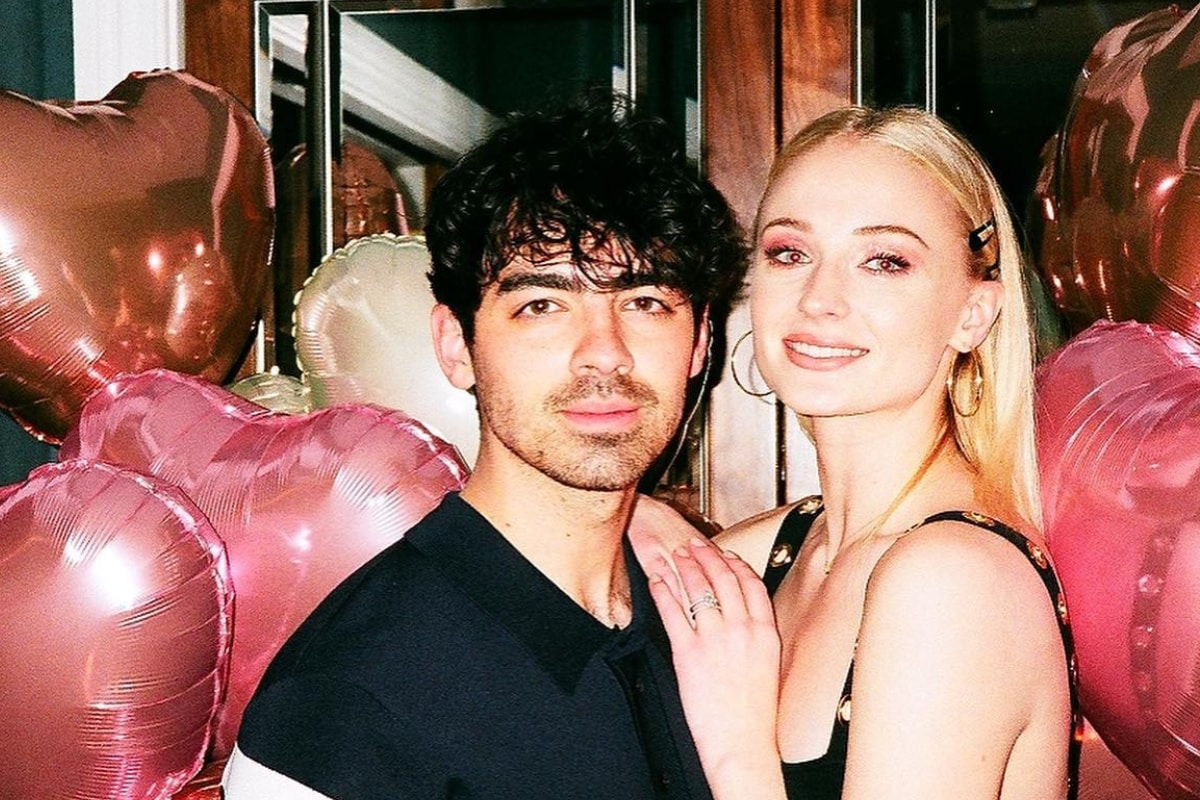 Sophie Turner and Joe Jonas to keep kids in N.Y. temporarily