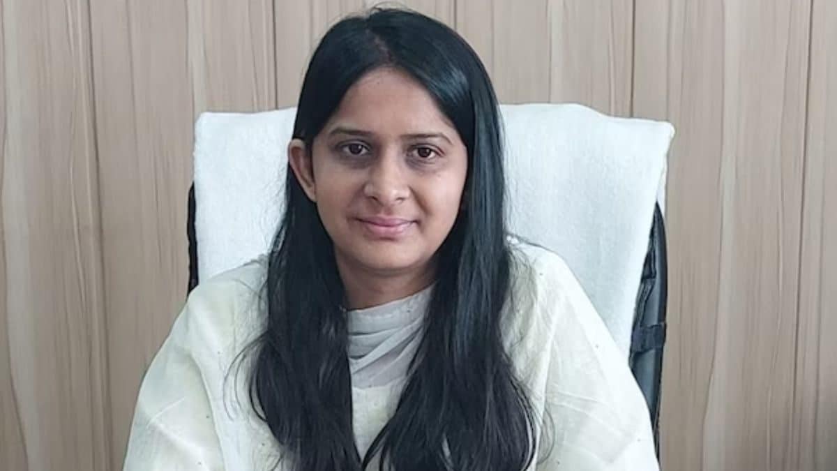 From AIIMS Doctor To UPSC Topper: The Exciting Journey Of IAS Officer Sheena Agarwal – News18