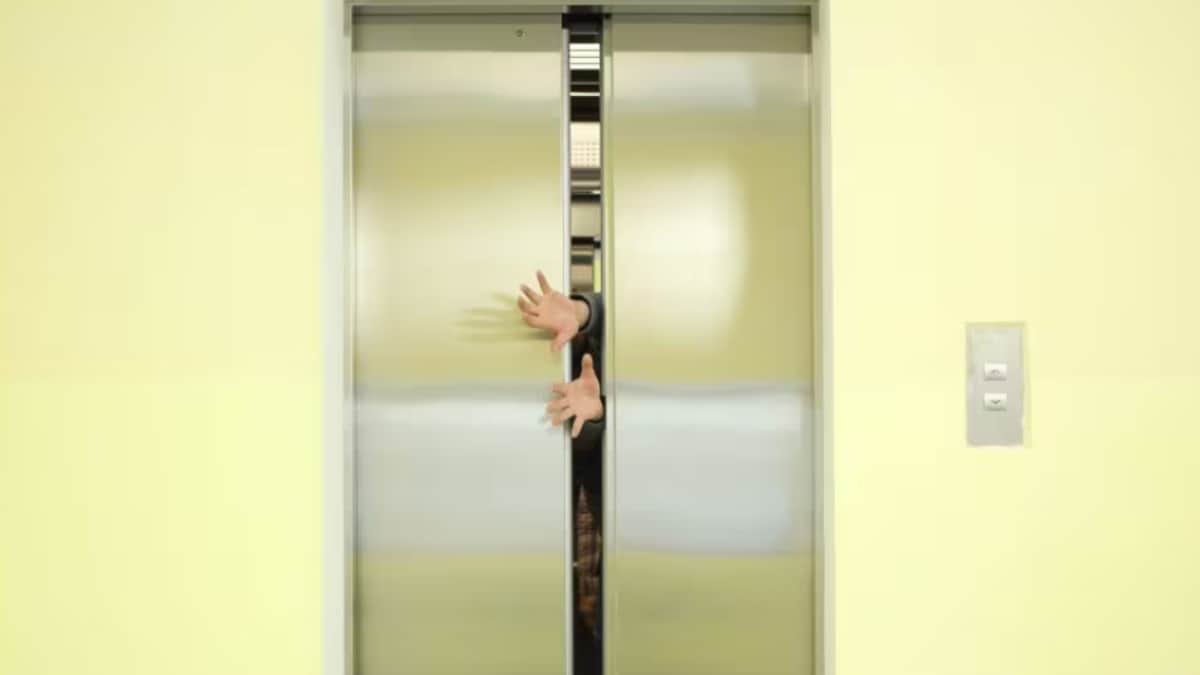 Man Claims HR Deducted Salary After He Got Stuck In Office Elevator For