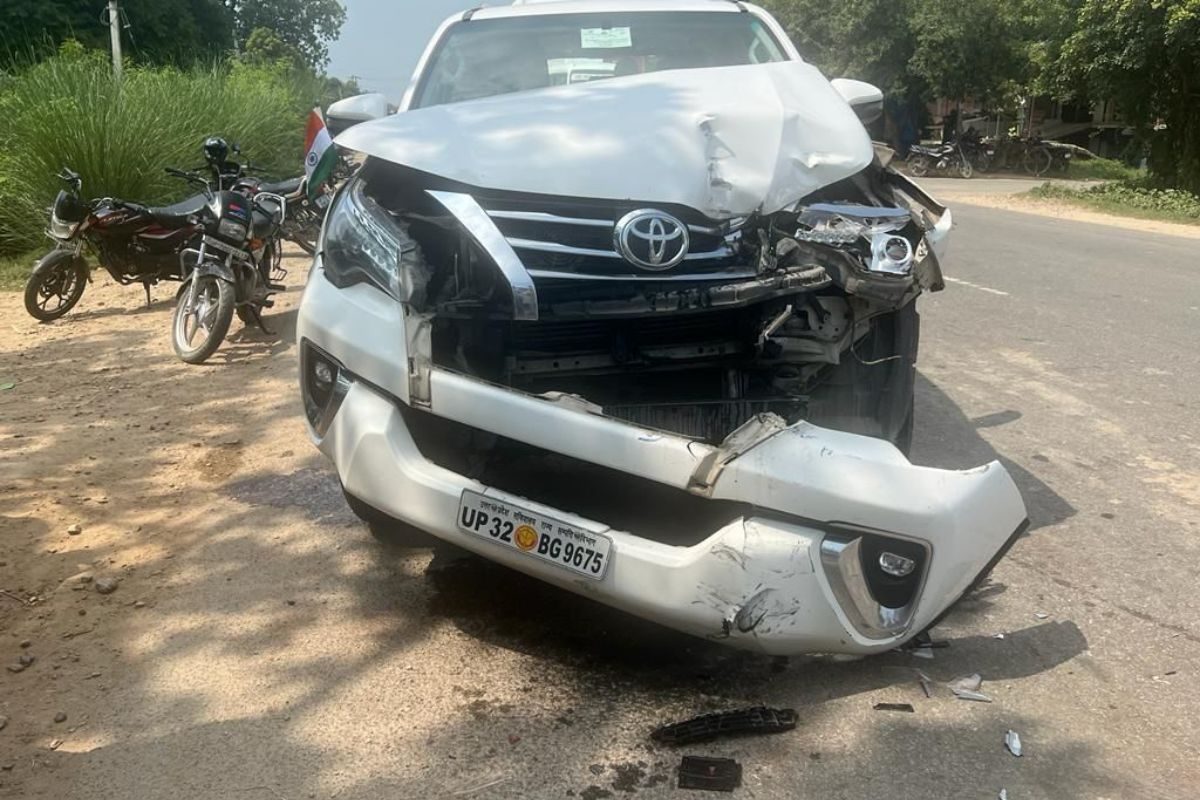 UP Minister Ashish Patel’s SUV Meets with Minor Accident in Prayagraj