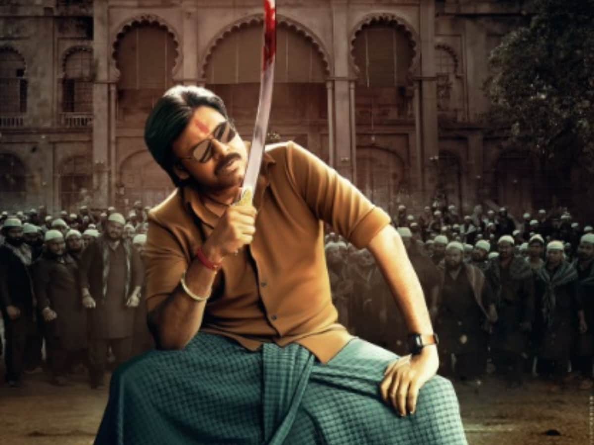 Pawan Kalyan Looks Fierce As Ustaad Bhagat Singh's New Poster Unveiled On His  Birthday; Check Here | Movies News - News18