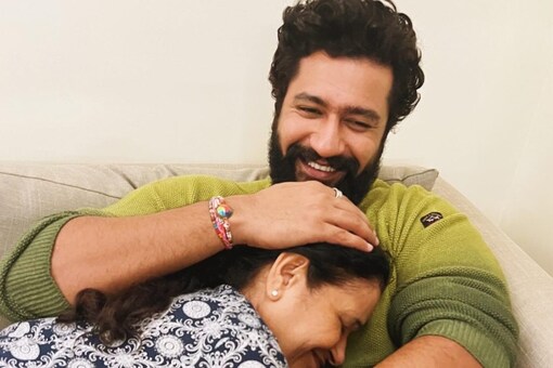 Vicky Kaushal Can’t Stop Smiling As He Cuddles His Mother In Arms, Fans ...