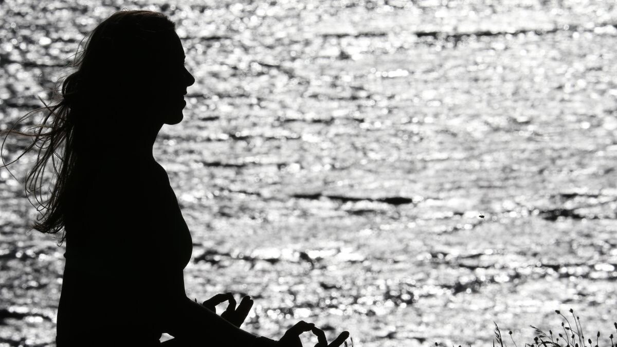 YogMantra | Take a Step Towards Positivity Through These 3 Yogic Relaxation Techniques YogMantra | Take a Step Towards Positivity Through These 3 Yogic Relaxation Techniques