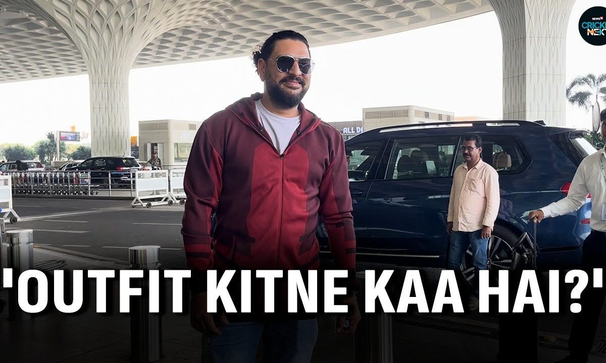Ranveer Singh Makes An Airport Entry In An All-Black Ensemble With A Mask &  Sunglasses, Gets Trolled: Following SRK Steps To Be Away From Limelight