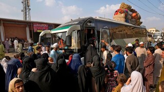 'Don't Have Anything': Desperate Afghans Stranded After Fleeing Pakistan - Vimarsana News