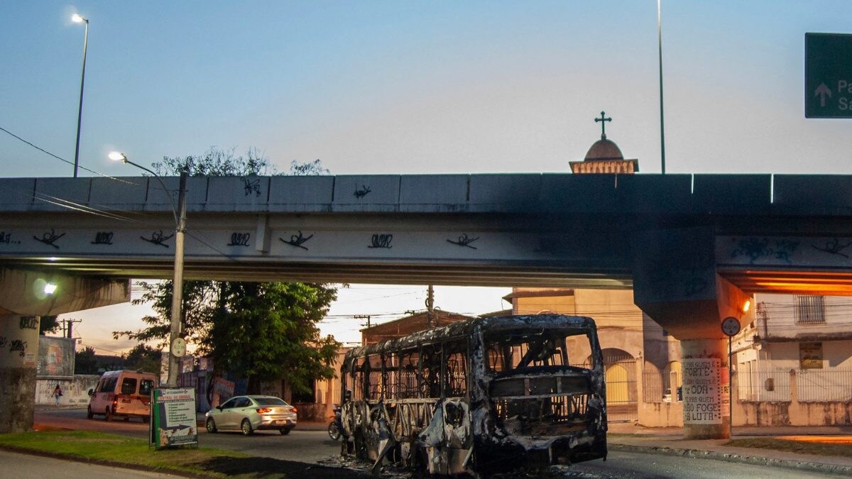Brazilian Domestic Terrorists Burn 35 Buses to Protest Shooting of Warlord Boss – News18 Brazilian Domestic Terrorists Burn 35 Buses to Protest Shooting of Warlord Boss – News18