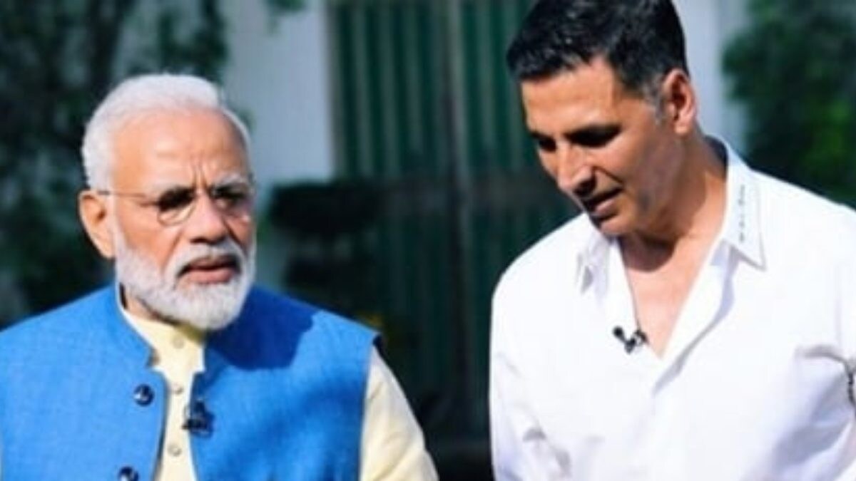 Akshay Kumar Lauds PM Modi's Viral Garba Song: 'Aap Hamare Field Mein Bhi...' - Vimarsana News