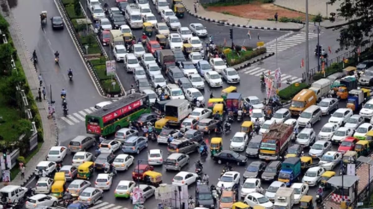 Bengaluru Woman's Dating Tip While Stuck in Traffic Gets a Thumbs Up on Internet - Vimarsana News