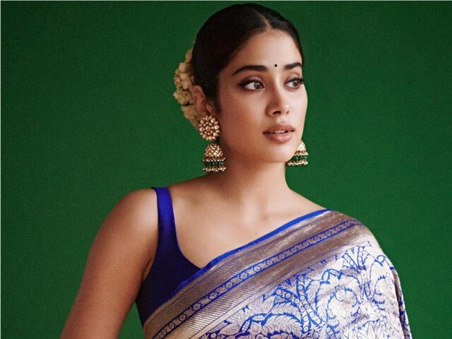 5 Easy And Trendy Hairstyles By Janhvi Kapoor For Saree Look