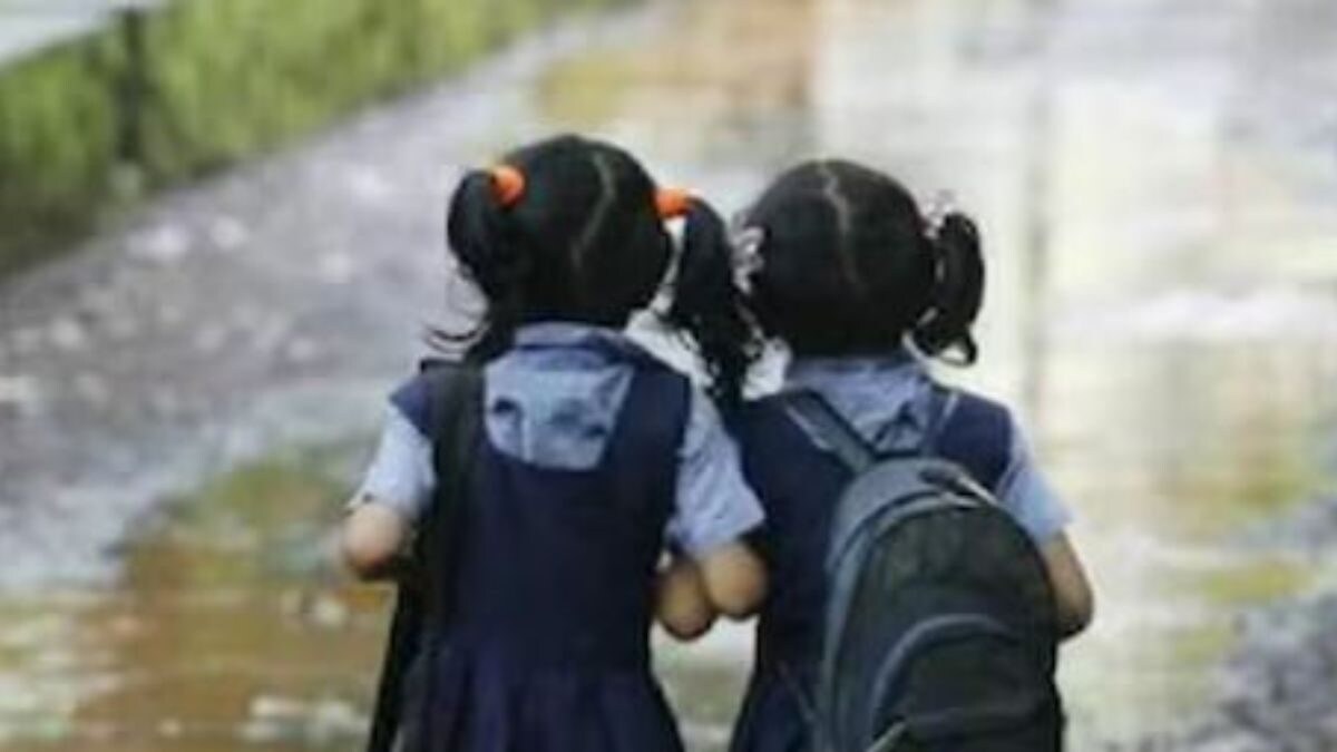 Sukanya Samriddhi Yojana for Your Daughters: Know Eligibility, Features, Returns – News18 Sukanya Samriddhi Yojana for Your Daughters: Know Eligibility, Features, Returns – News18
