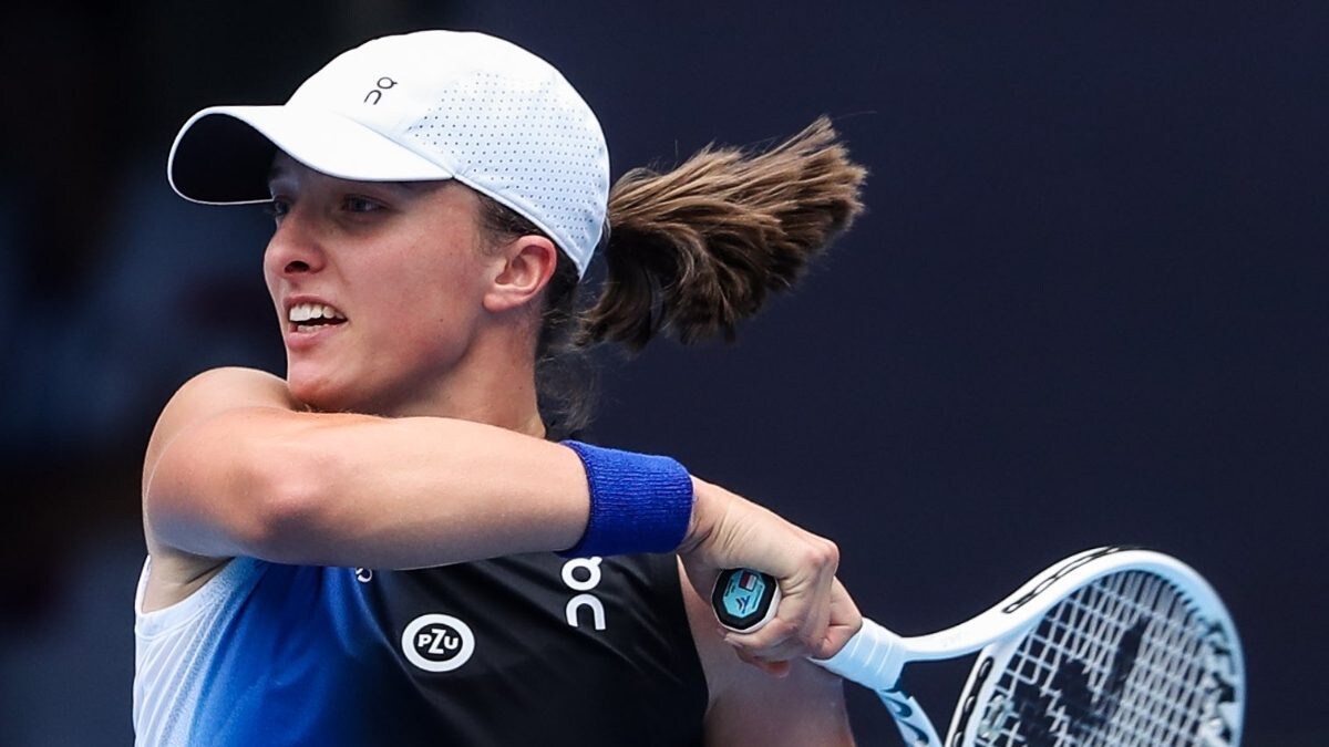 China Open: Daniil Medvedev, Iga Swiatek Both Through in China Open – News18 China Open: Daniil Medvedev, Iga Swiatek Both Through in China Open – News18