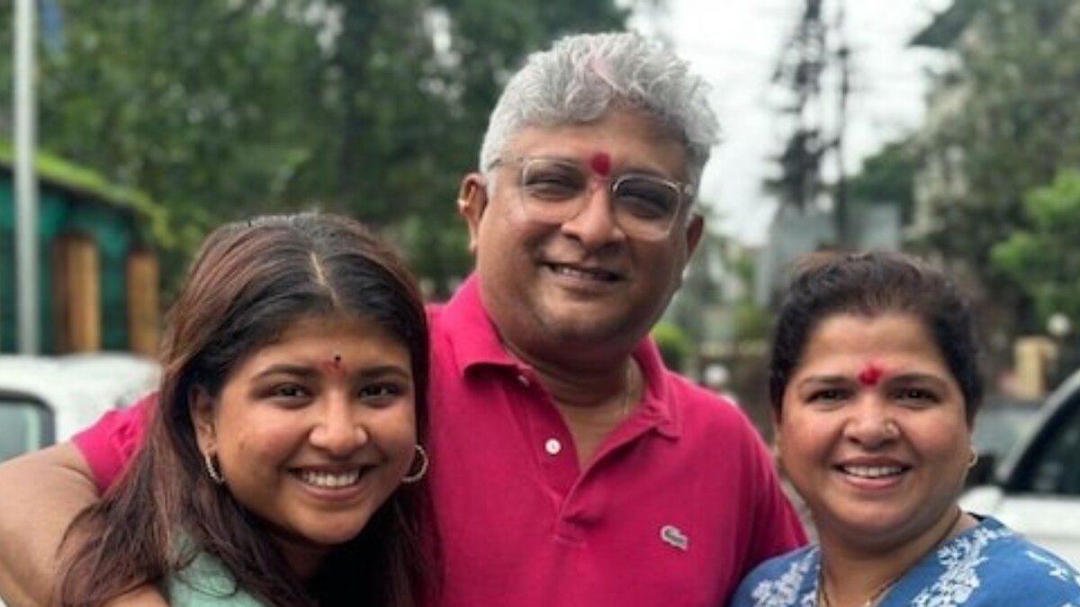 'Keep Your Head On Ground': Kedar Shinde's Birthday Message For Daughter Sana Shinde - Vimarsana News