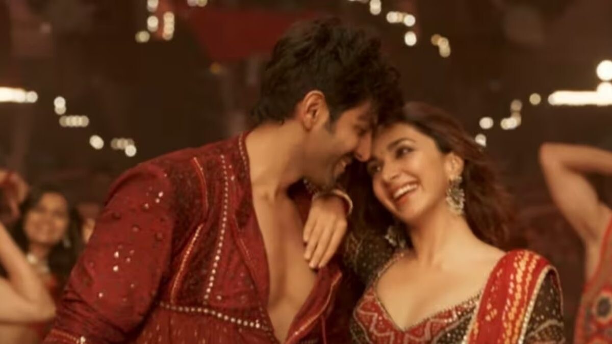 Navratri 2023: Bollywood Movies That Perfectly Depicted The Festival Zest! - Vimarsana News