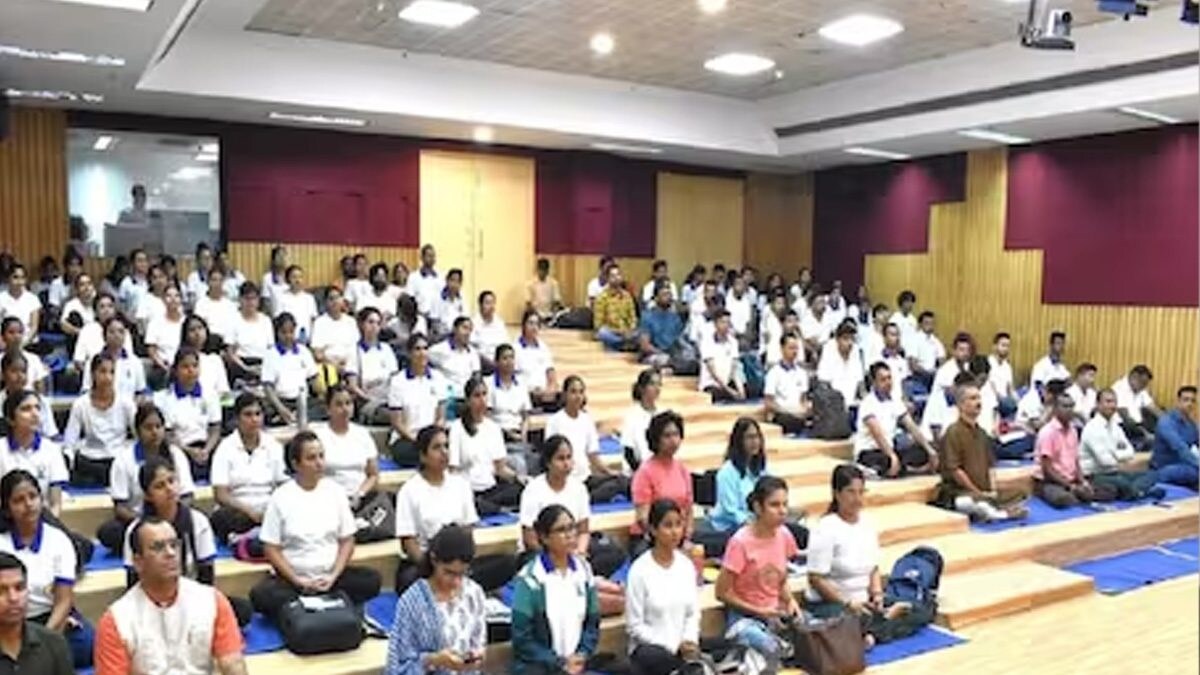 Morarji Desai National Institute Of Yoga: Know All About Its Diploma Courses And Fees - Vimarsana News