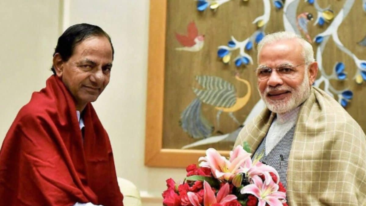 ‘KCR Wanted to Join NDA But…’: PM Hits Out At T’gana CM, Says ‘Tabse Woh Nazar Nahi Milate’ – News18