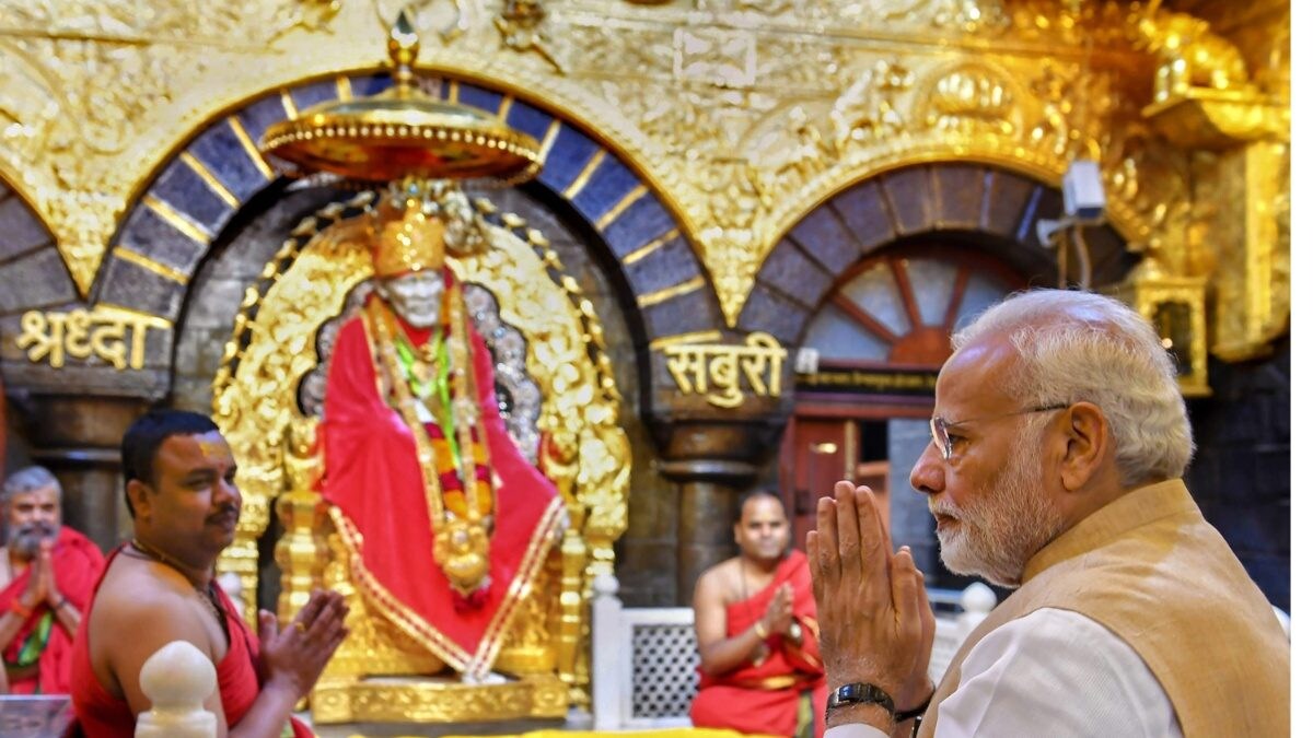 PM Modi Affords Prayers at Shirdi Sai Temple; to Inaugurate Nationwide Video games in Goa Later At this time – News18