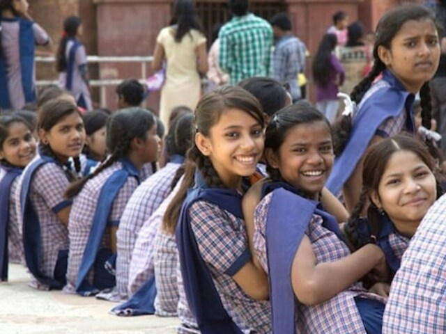 School Holidays in October 2023: Educational Institutes to Remain Closed  for Dussehra Break - News18