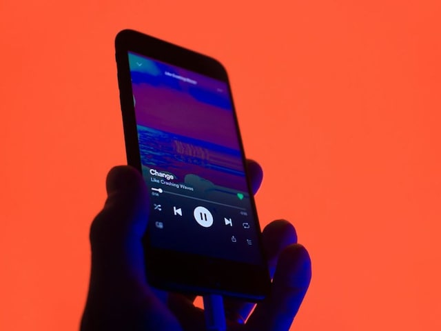 Spotify is taking YouTube with its new feature for premium users