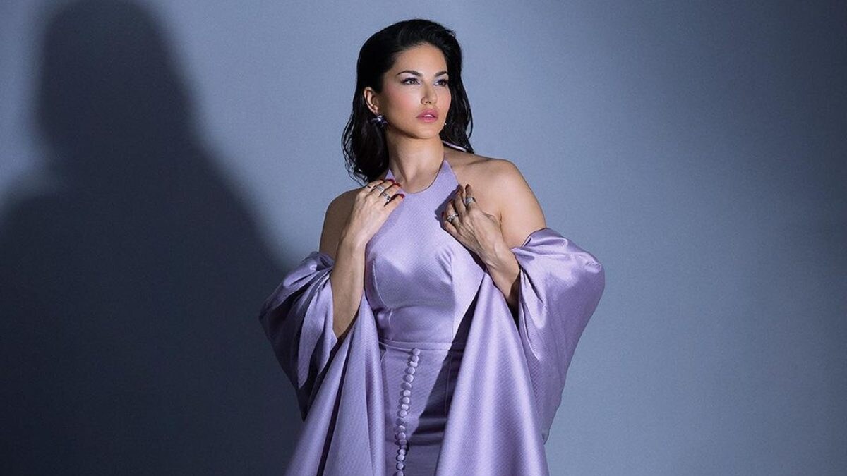 Sunny Leone REACTS To Kennedy Receiving Standing Ovation at MAMI: 'I Am Happy That...' | Exclusive - Vimarsana News