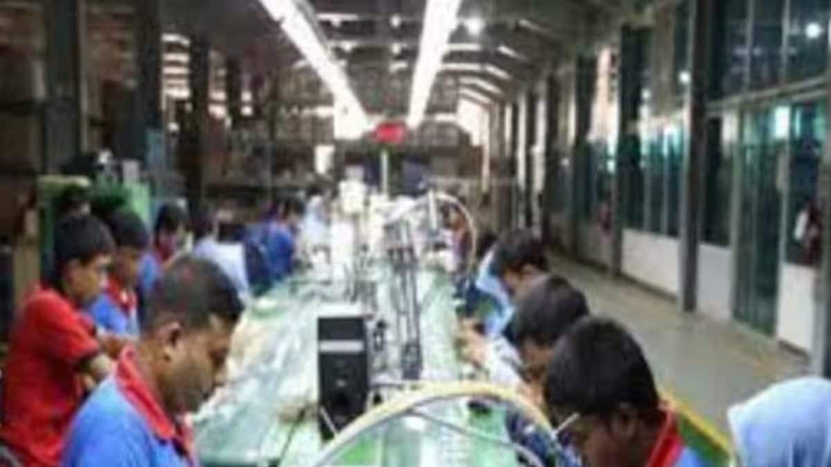 Key Infrastructure Sectors’ Growth Slows to 6.7% in February – News18 Key Infrastructure Sectors’ Growth Slows to 6.7% in February – News18