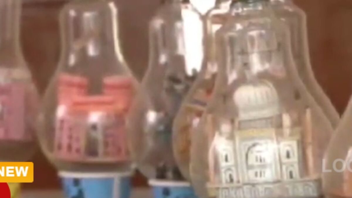 Karnataka Man Creates Miniature Monuments Inside Light Bulbs, Wins Multiple Awards – News18 Karnataka Man Creates Miniature Monuments Inside Light Bulbs, Wins Multiple Awards – News18