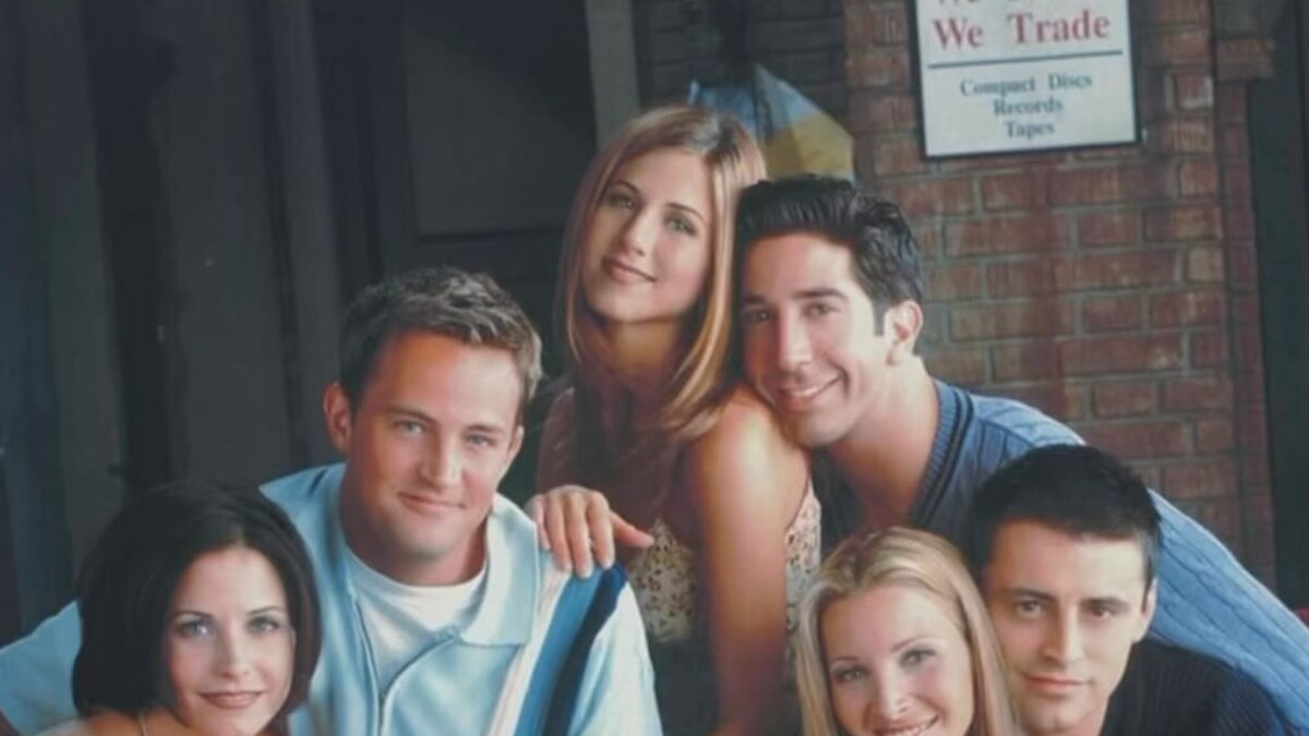 Matthew Perry's Friends Co-stars Courtney, Jennifer, Matt REACT To His Death: 'We Were More Than…' - Vimarsana News