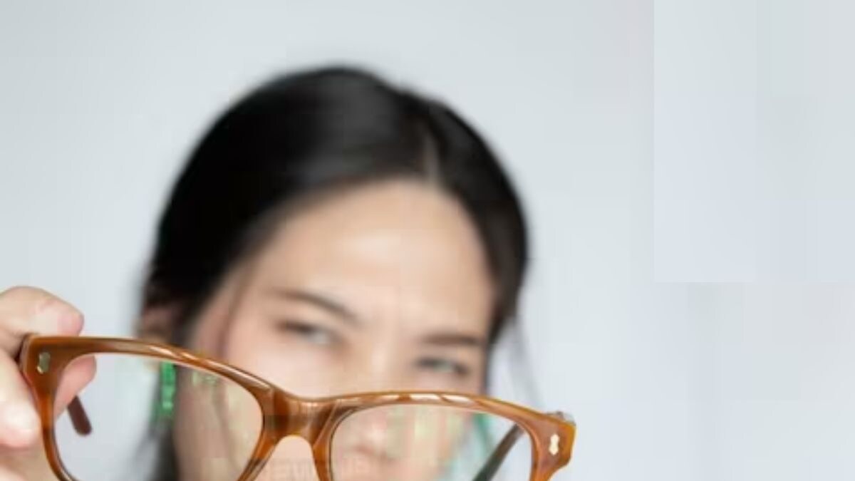 Do You Apply Ghee Or Almond Oil To Your Belly Button? Expert Shares