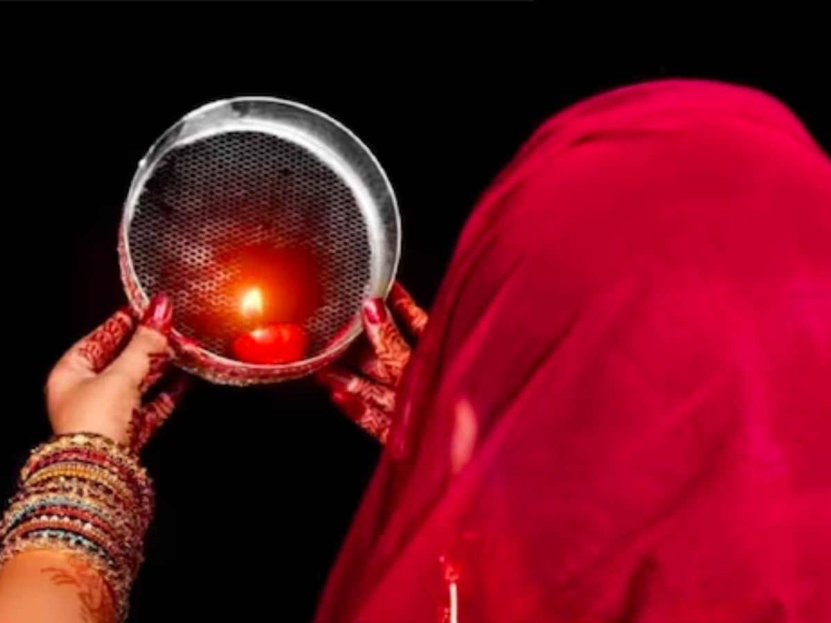 Karwa Chauth Gifts: Looking for the perfect gift? Here are unique ideas  your spouse is sure to love