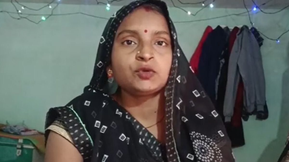 'I Can Speak English, But Can You?': How UP's 'Dehati Madam' Has Become an Internet Sensation - Vimarsana News