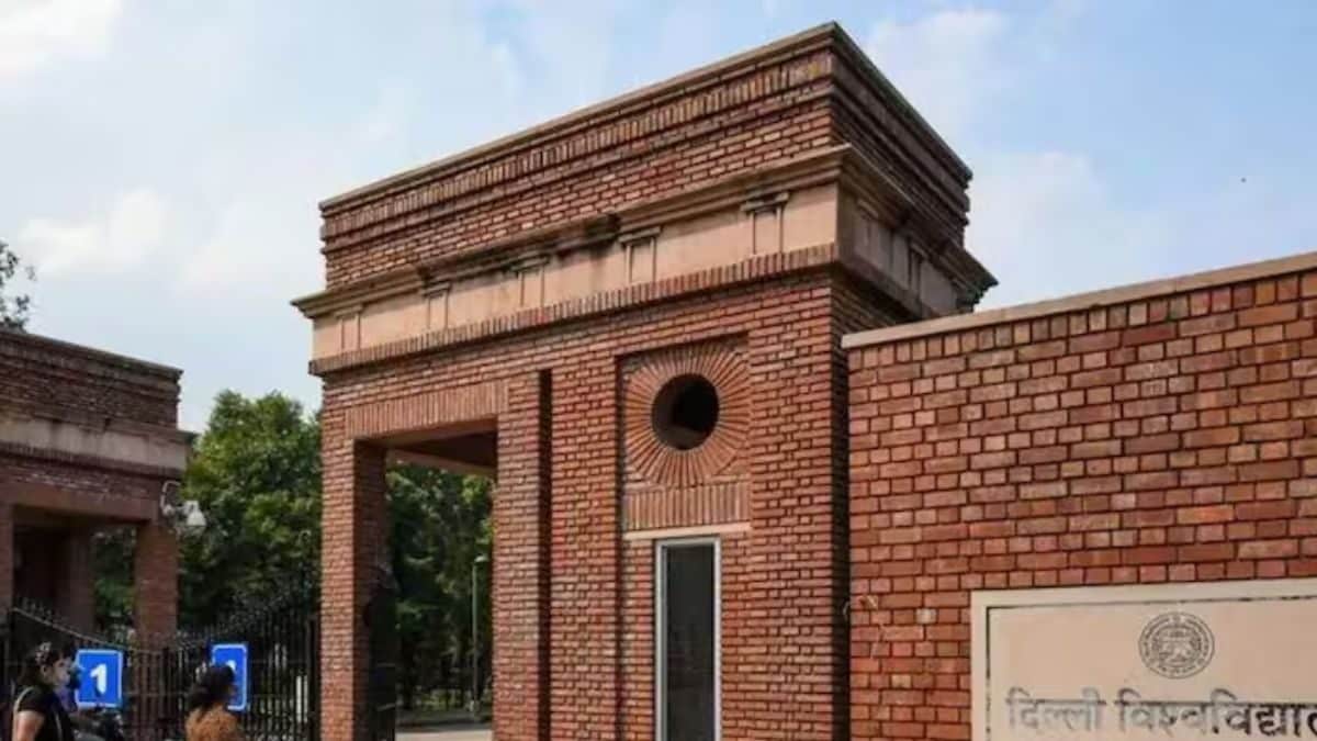 QS World University Rankings: DU Leading Sustainable Institution in India, Followed by 4 IITs QS World University Rankings: DU Leading Sustainable Institution in India, Followed by 4 IITs