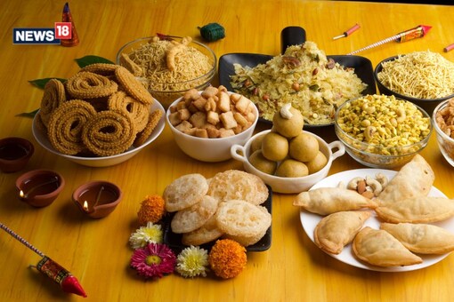 Diwali 2023: This festive season, try these 6 traditional foods. (Image: Shutterstock) 
