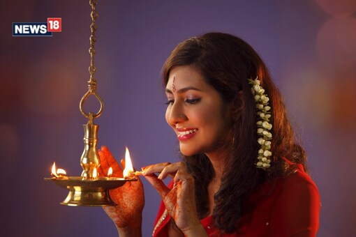 Diwali 2023: To protect your hair and skin, here's a look at 4 easy steps. (Image: Shutterstock)