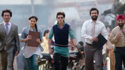 Dunki: Shah Rukh Khan Shot For A Special Promotional Song In the UAE ...