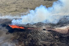Iceland: What is Volcano, How It Erupts | Explained in GFX 