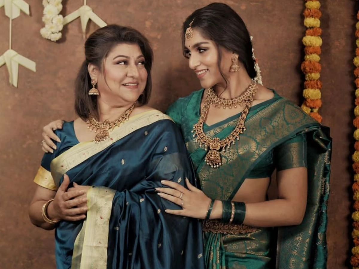 Actress Malashree Ramanna And Ananya Give Major Mother-daughter Goals On  Diwali - News18