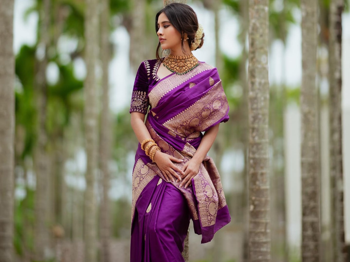 Amazon.com: SAREE SILK HOUSE Sarees for Women Banarasi Art Silk Woven Saree  |Traditional Indian Wedding Gift Sari with Unstitched Blouse : Clothing,  Shoes & Jewelry